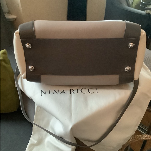 Authentic grey Nina Ricci Marche bag - Picture 3 of 3